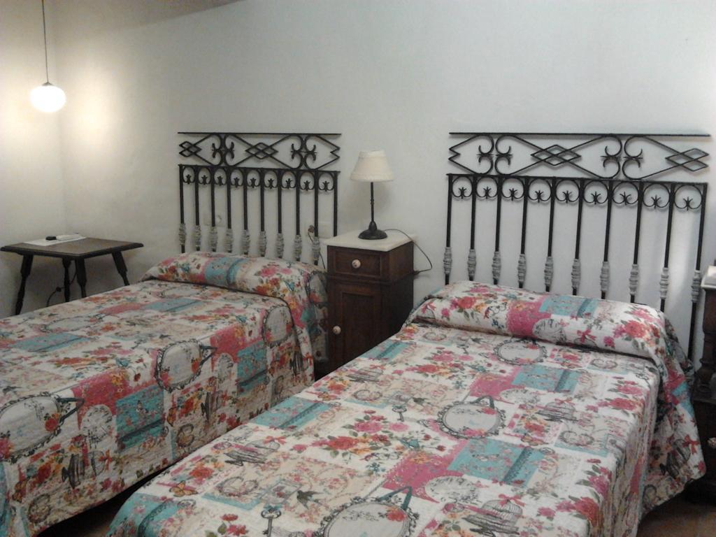 Hostal Los Aromas Villena Rum bild