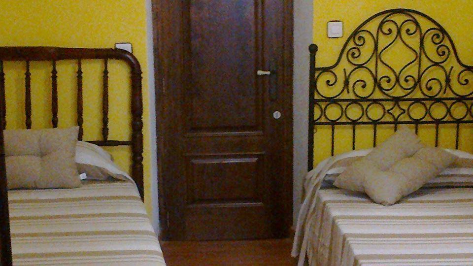 Hostal Los Aromas Villena Rum bild